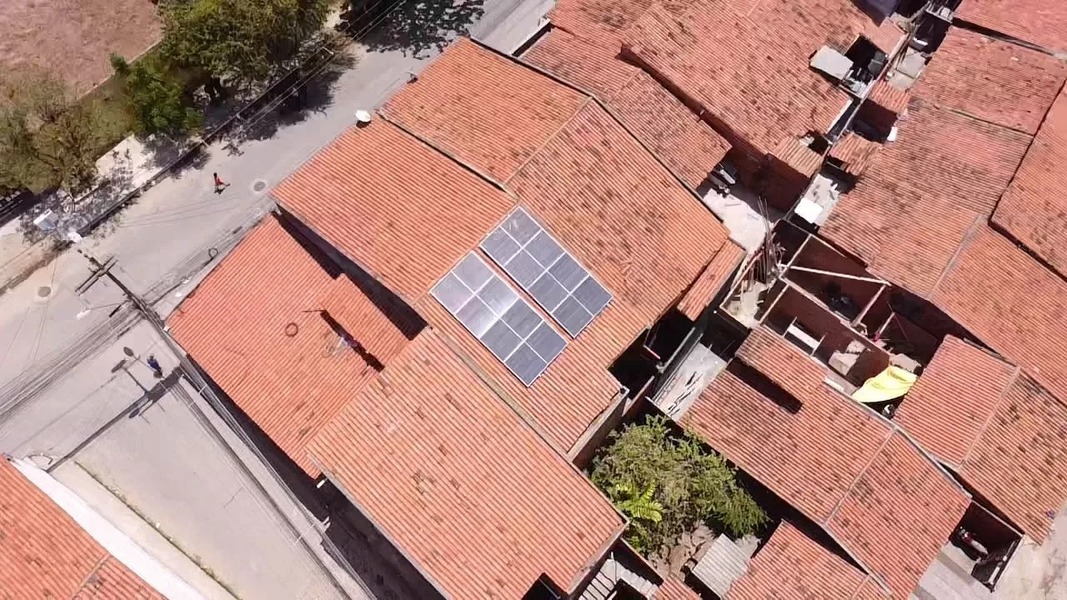 Sistema Solar 4,68 kWp (Roberto Vieira)